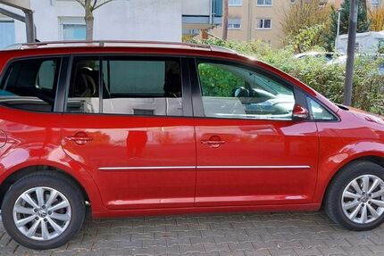 VW Touran 151.000 km 8.500 &euro; Viernheim 68519
