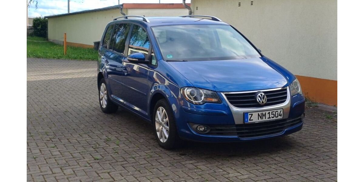 VW Touran 199.997 km 4.690 &euro; Zwickau 08066