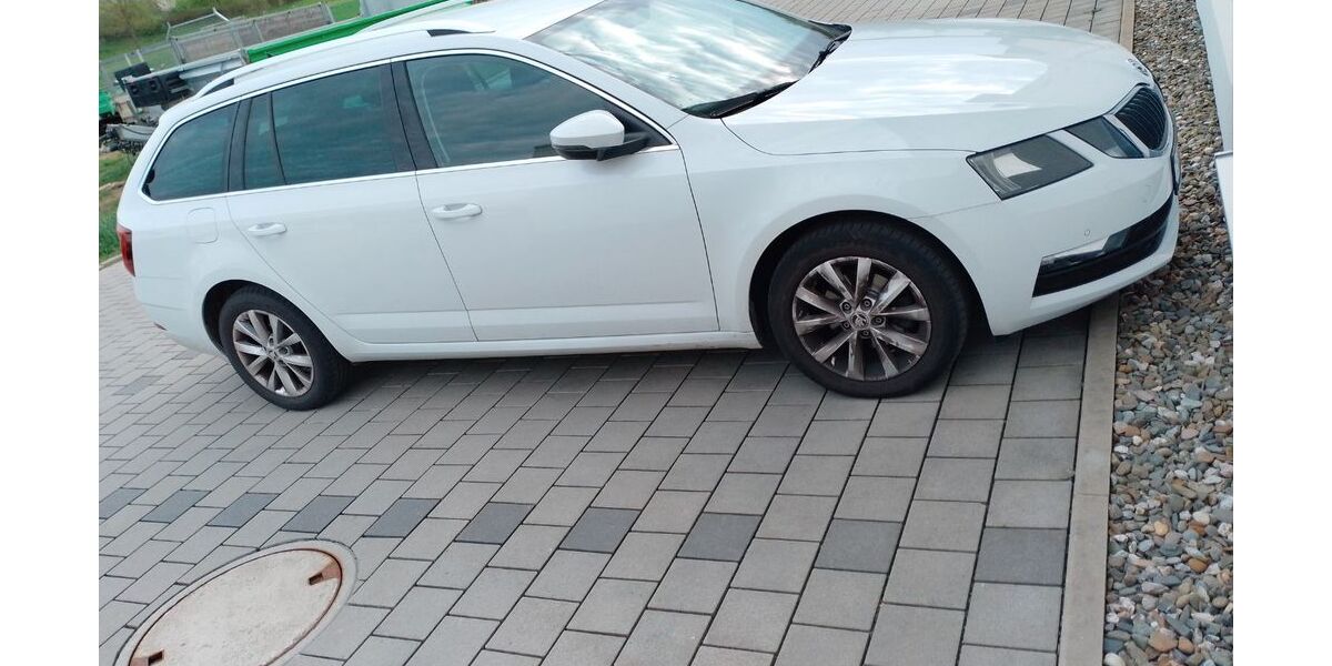 Skoda Octavia 112.500 km 15.000 &euro; Bad Staffelstein 96231