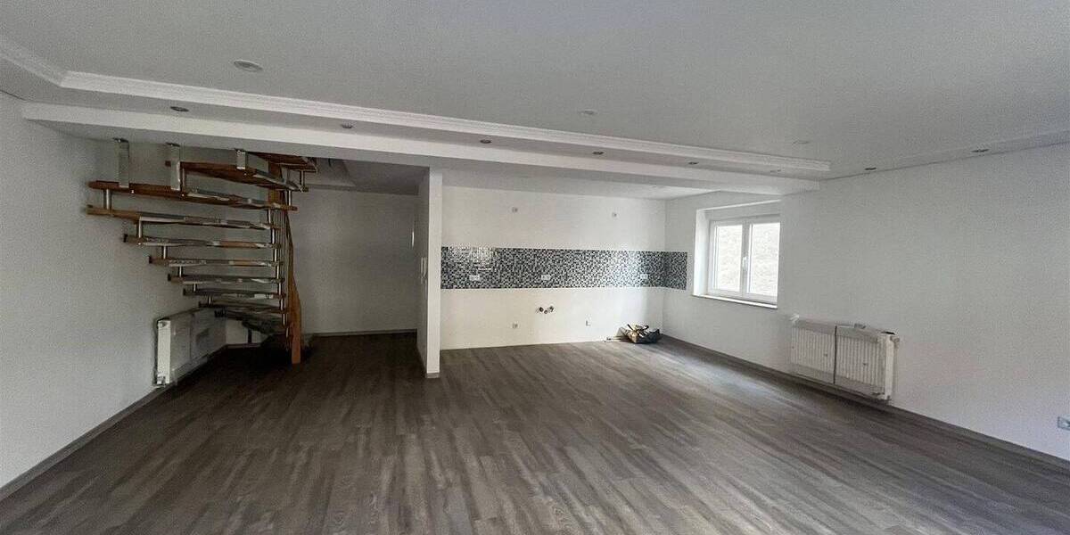 Mehrfamilienhaus, Wohnhaus Hardheim - 6 Zimmer, 180 m&sup2;, 385.000&euro; | Angebot:25706815