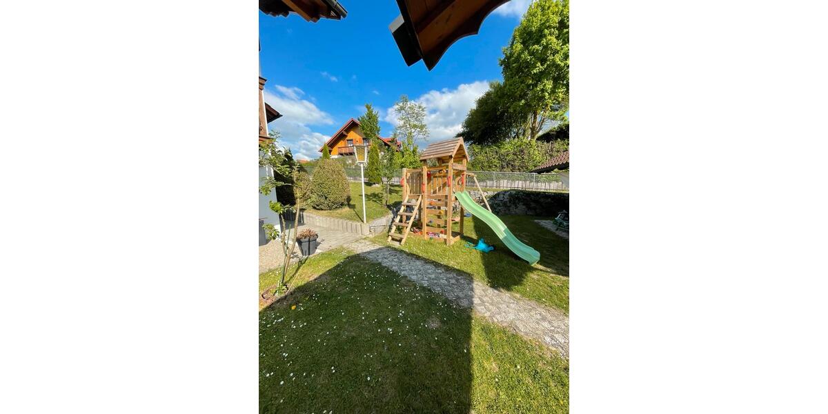 Einfamilienhaus Landau an der Isar - 6 Zimmer, 210 m&sup2;, 590.000&euro; | Angebot:25852618