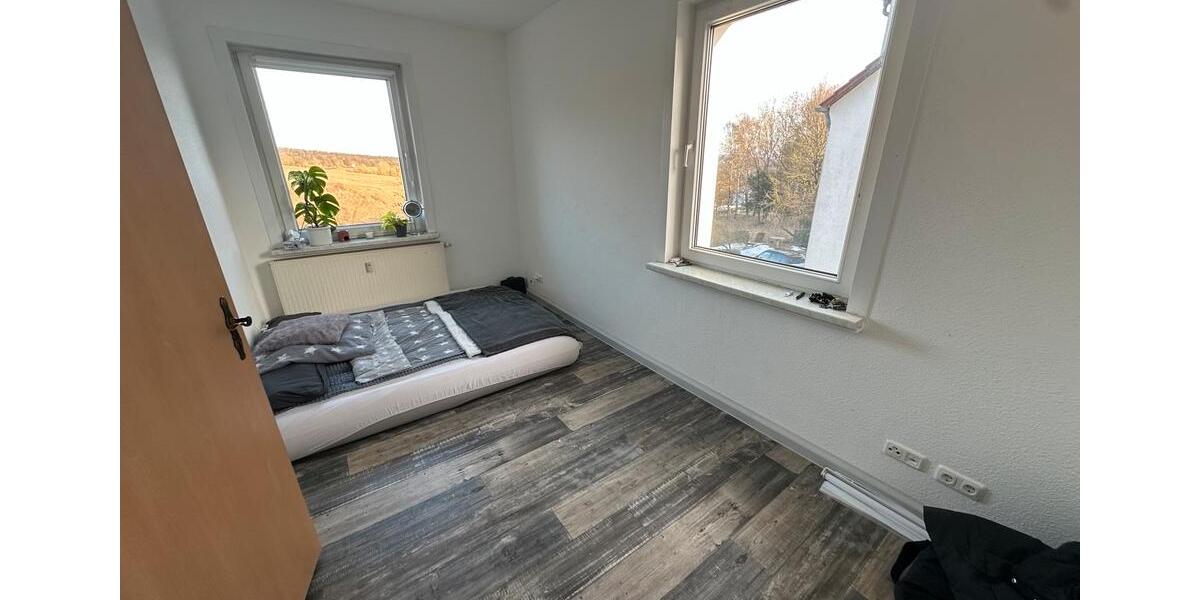 Etagenwohnung Schwarza - 3 Zimmer, 63 m&sup2;, 480&euro; | Angebot:26690826
