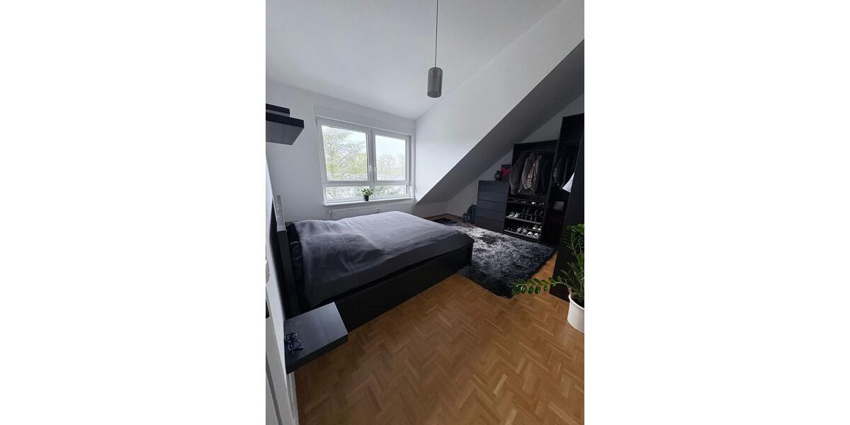 Dachgeschoßwohnung Maintal - 2 Zimmer, 59 m&sup2;, 890&euro; | Angebot:26232506