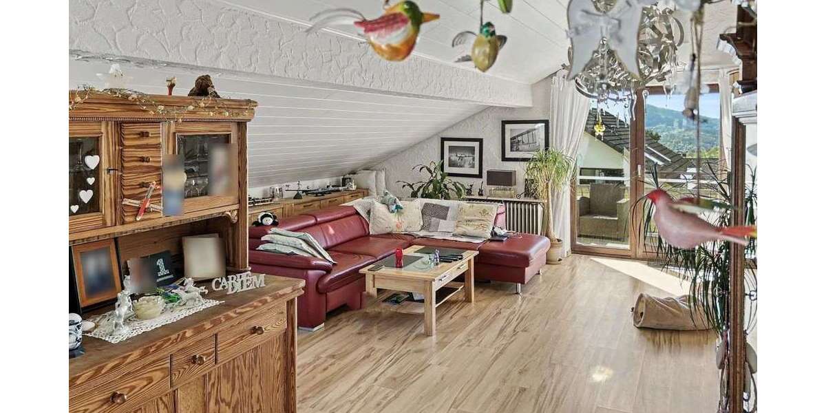 Etagenwohnung Loffenau - 2.5 Zimmer, 93 m&sup2;, 285.000&euro; | Angebot:26249858