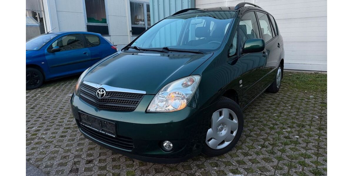 Toyota Corolla Verso 170.000 km 2.990 &euro; Mönchengladbach 41238