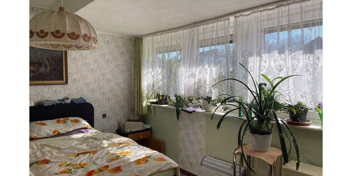 Reihenmittelhaus Elsteraue Rehmsdorf - 6 Zimmer, 113 m&sup2;, 88.000&euro; | Angebot:25689986