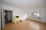 Wohnen im ruhigen Umfeld! Ältere und preiswerte 3-Zimmer-Wohnung in schöner Größe 3 zimmer