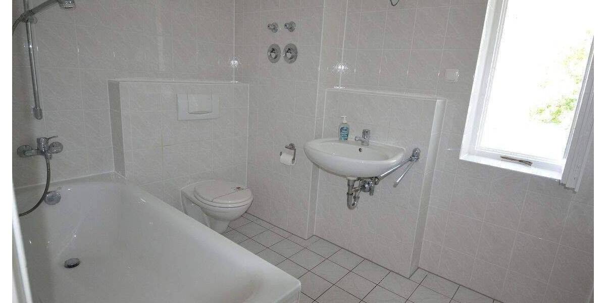 Etagenwohnung Dresden Leuben - 2 Zimmer, 60 m&sup2;, 466&euro; | Angebot:26904398