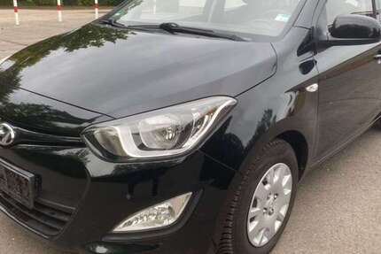 Hyundai i20 122.500 km 4.400 € Osthofen 67574