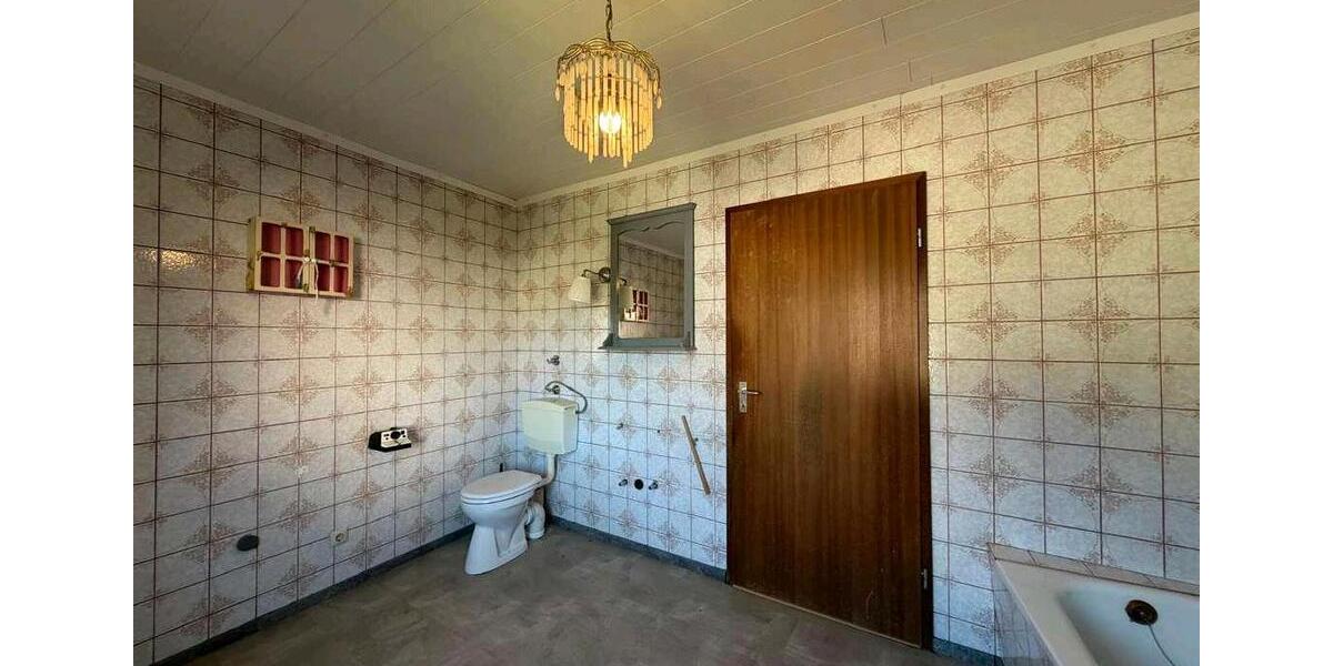 Einfamilienhaus Battweiler - 5 Zimmer, 240 m&sup2;, 265.000&euro; | Angebot:27156748