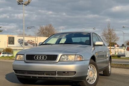 Audi A4 218.590 km 1.490 &euro; Frankfurt 60486