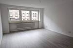 Neu Renoviert: Helle 2-Zi. Wohnung mit Balkon Nürnberg - Südstadt Wohnung mieten