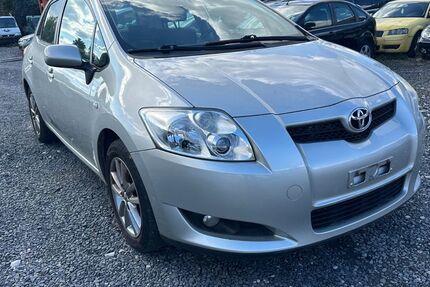 Toyota Auris 205.000 km 2.600 € Fürth 90763