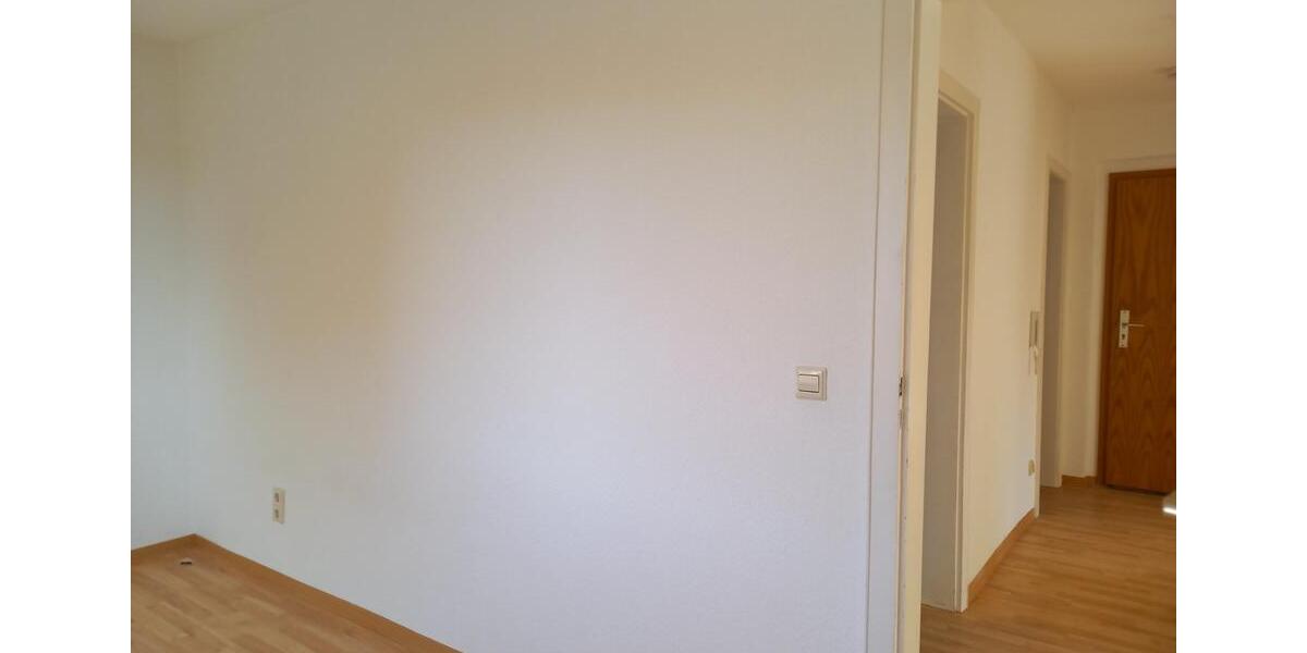 RESERVIERT! Lichtdurchflutete, sehr gepflegte 3-Zimmer-Wohnung sin Krauschwitz 3 zimmer