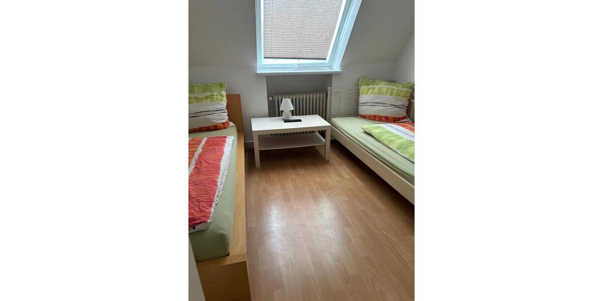 Dachgeschoßwohnung Wilhelmshaven Fedderwardergroden - 3 Zimmer, 50 m&sup2;, 57.000&euro; | Angebot:26609218