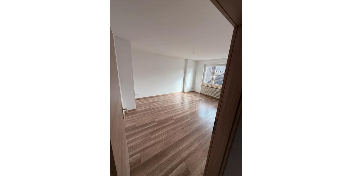 Erdgeschoßwohnung Remscheid Lüttringhausen - 3.5 Zimmer, 62 m&sup2;, 680&euro; | Angebot:24729845