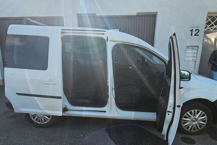 VW Caddy 142.999 km 13.990 € Stuttgart 70599