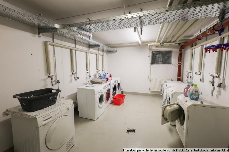 Etagenwohnung Freiburg im Breisgau Haslach - 4 Zimmer, 126 m&sup2;, 1.850&euro; | Angebot:25784996