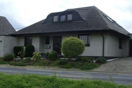 Haus Rees - 295.000&euro; | Angebot:25880819