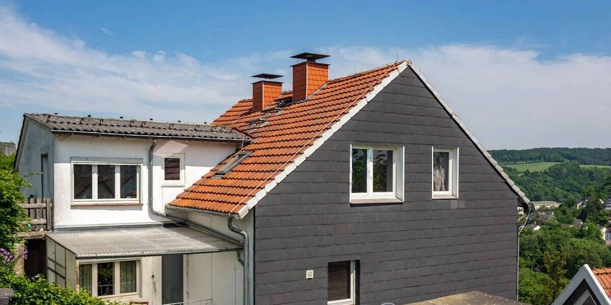 Mehrfamilienhaus, Wohnhaus Arnsberg Obereimer - 8 Zimmer, 207 m&sup2;, 209.000&euro; | Angebot:25664459