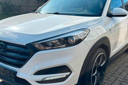 Hyundai TUCSON 60.439 km 16.490 &euro; Salzgitter 38229