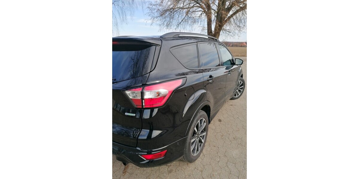 Ford Kuga 128.000 km 11.700 &euro; Wolfenbüttel 38300