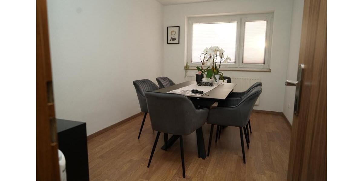 Dachgeschoßwohnung Siegburg - 4 Zimmer, 87 m&sup2;, 280.000&euro; | Angebot:27044150