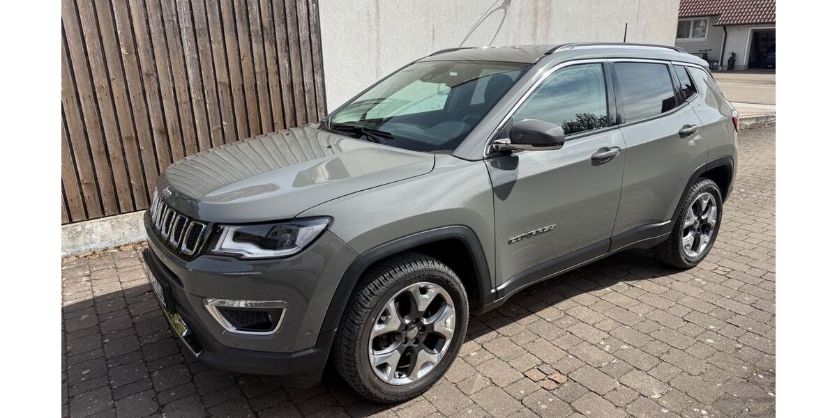 Jeep Compass 92.000 km 22.300 &euro; Munningen 86754