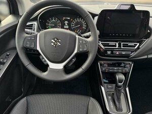 Suzuki SX4 S-Cross S-CROSS 1.5 COMF.+ALLGRIP AGS 5.228 km 27.990 &euro; Höhenkirchen-Siegertsbrun 85635