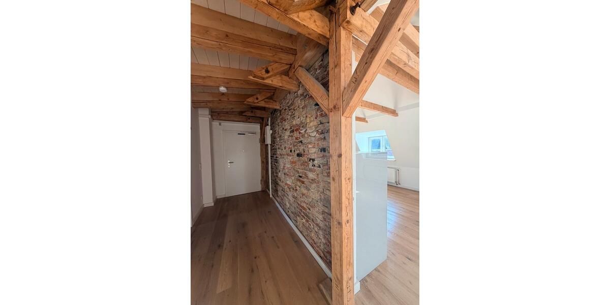 Dachgeschoßwohnung Kiel Schreventeich - 3 Zimmer, 85 m&sup2;, 345.000&euro; | Angebot:27428047