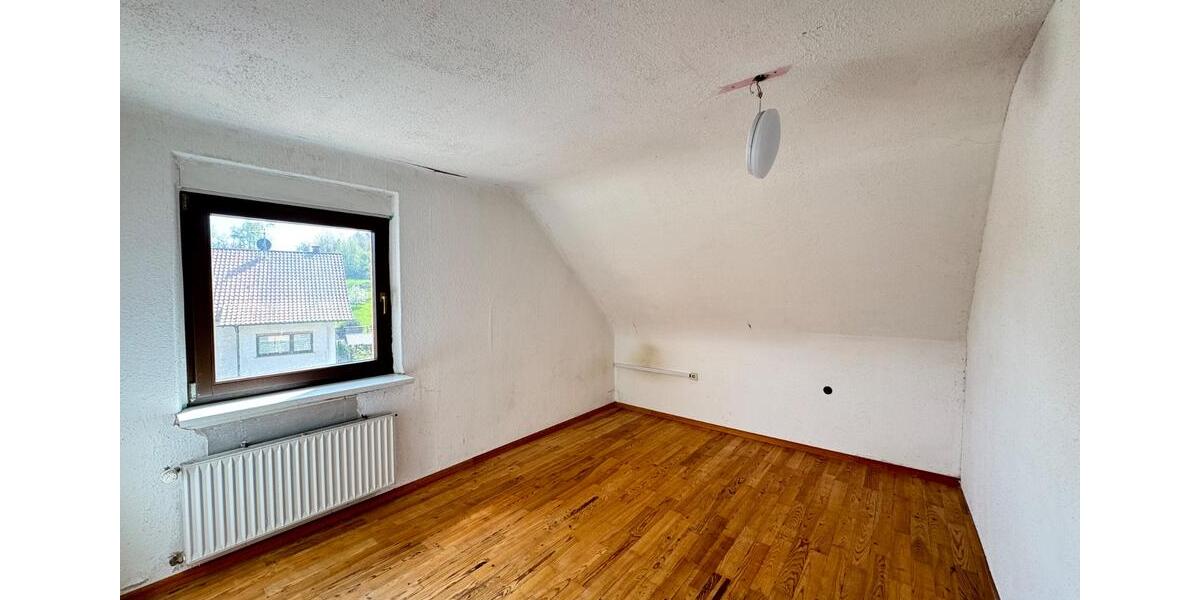 Einfamilienhaus Beckingen - 6 Zimmer, 135 m&sup2;, 148.500&euro; | Angebot:26342359