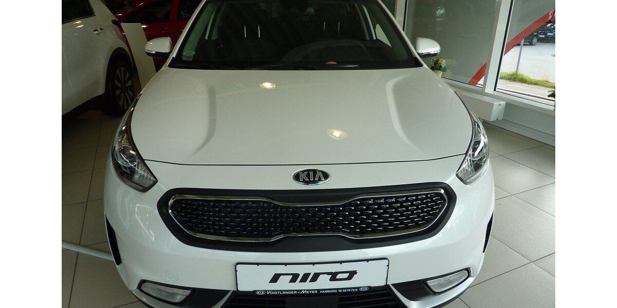 Kia Niro 49.570 km 16.485 &euro; Hamburg 22049