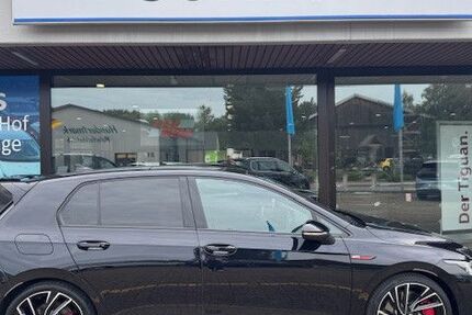 VW Golf 32.800 km 32.490 € Hessisch Oldendorf 31840