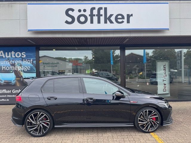VW Golf 32.800 km 32.490 € Hessisch Oldendorf 31840