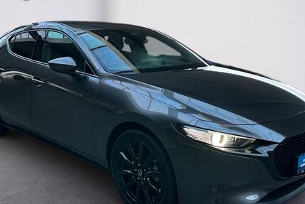 Mazda 3 1.125 km 28.900 &euro; Husum 25813