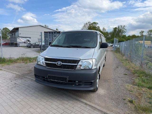 Toyota Hiace 263.000 km 10.990 &euro; Salzhausen 21376