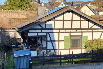 Haus zum Kaufen in Lindlar 650.000 € 204 m² 5 zimmer