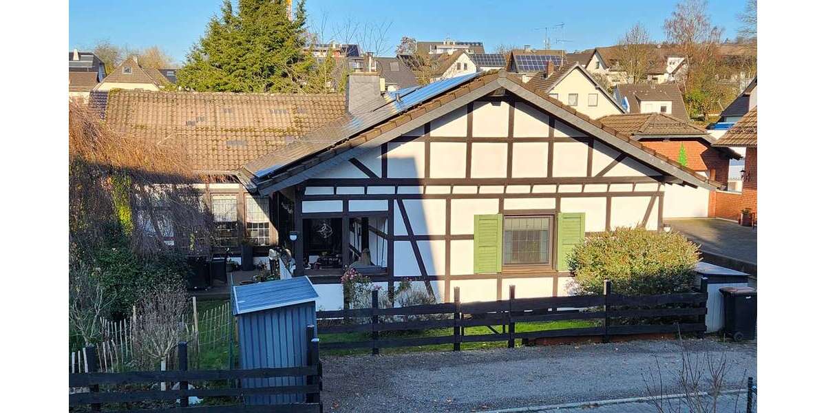 Haus zum Kaufen in Lindlar 650.000 € 204 m² 5 zimmer