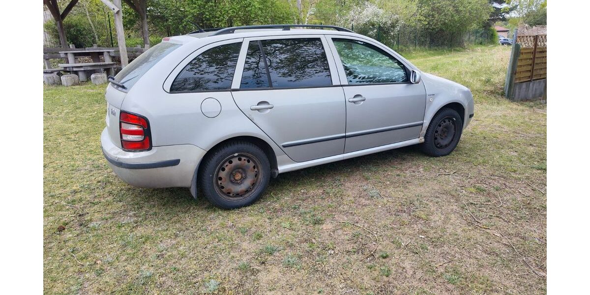 Skoda Fabia 231.684 km 1.000 &euro; Kratzeburg 17237