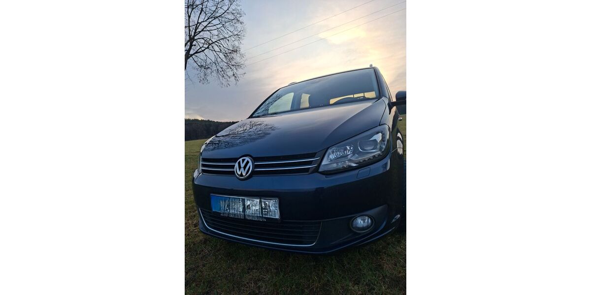 VW Touran 251.000 km 8.990 &euro; Hahnbach 92256