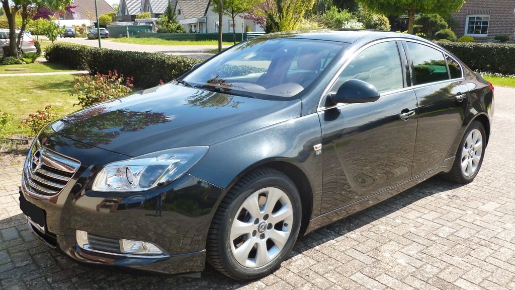 Opel Insignia 111.515 km 8.500 &euro; Edewecht 26188