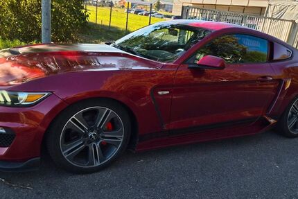 Ford Mustang 99.000 km 18.750 &euro; Nürtingen 72622