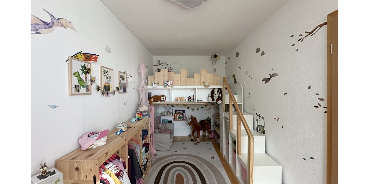 JÄSCHKE - Großzügige 4-Zimmer-Dachgeschosswohnung mit Gartenanteil und Garage - Dachgeschoßwohnung Aachen / Nütheim Nütheim | Angebot:25340362