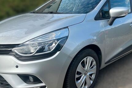 Renault Clio 88.000 km 7.973 &euro; Nürnberg 90431