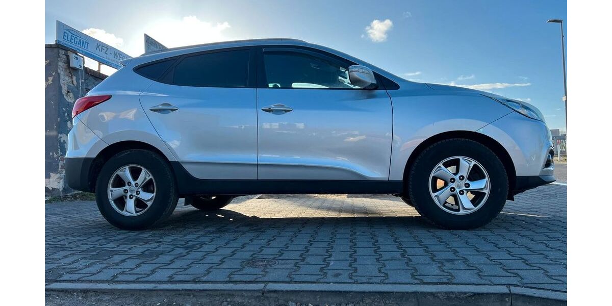 Hyundai ix35 294.557 km 4.900 &euro; Berlin 12057