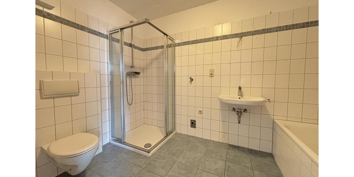 Etagenwohnung Emden Rysumer Landstraße - 2 Zimmer, 74 m&sup2;, 650&euro; | Angebot:26099056