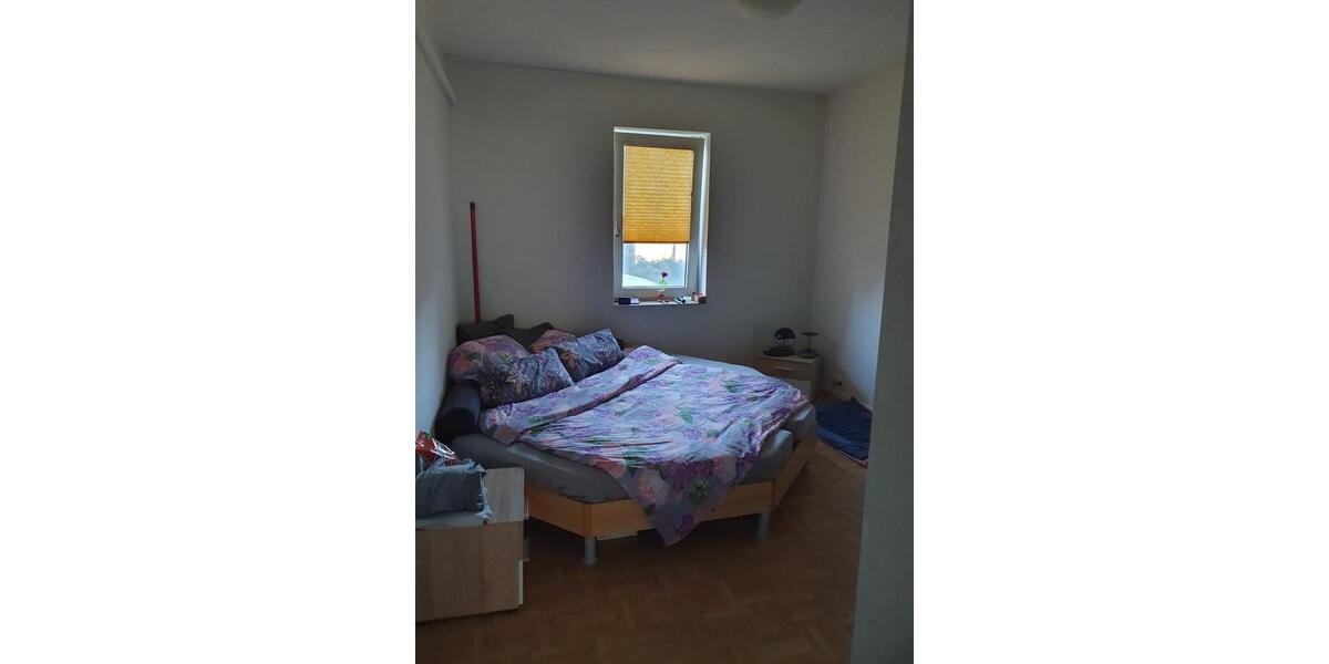 Etagenwohnung Wolfhagen - 5 Zimmer, 130 m&sup2;, 900&euro; | Angebot:26136933