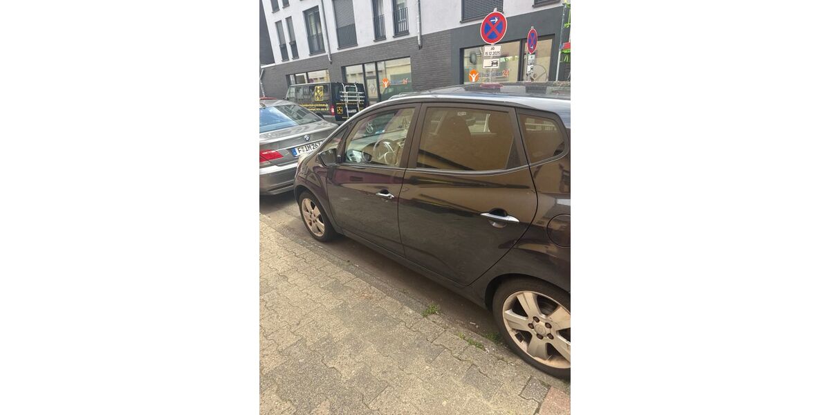 Kia Venga 228.000 km 2.100 &euro; Frankfurt Rödelheim 60489