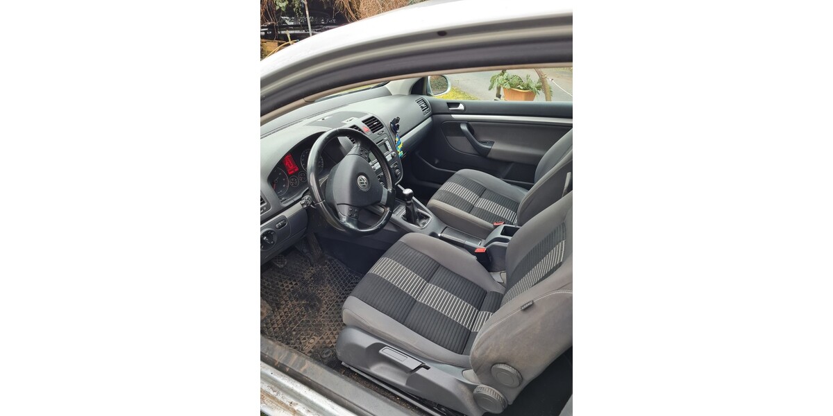 VW Golf V 24.000 km 2.000 &euro; Schweinfurt 97420