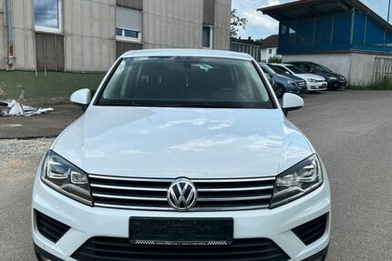 VW Touareg 230.000 km 13.999 € Gussenstadt 89547